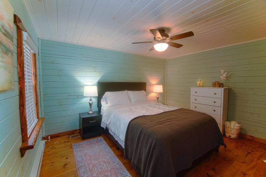 Charming Lakeview Cabin Near Geneva-On-The-Lake! Ashtabula Exterior foto